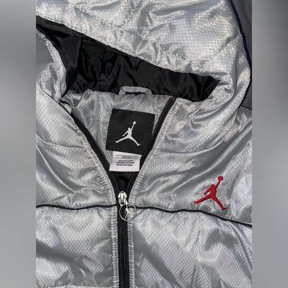 Nike Air Jordan Boys Puffer Bubble Jacket - Picture 3 of 3
